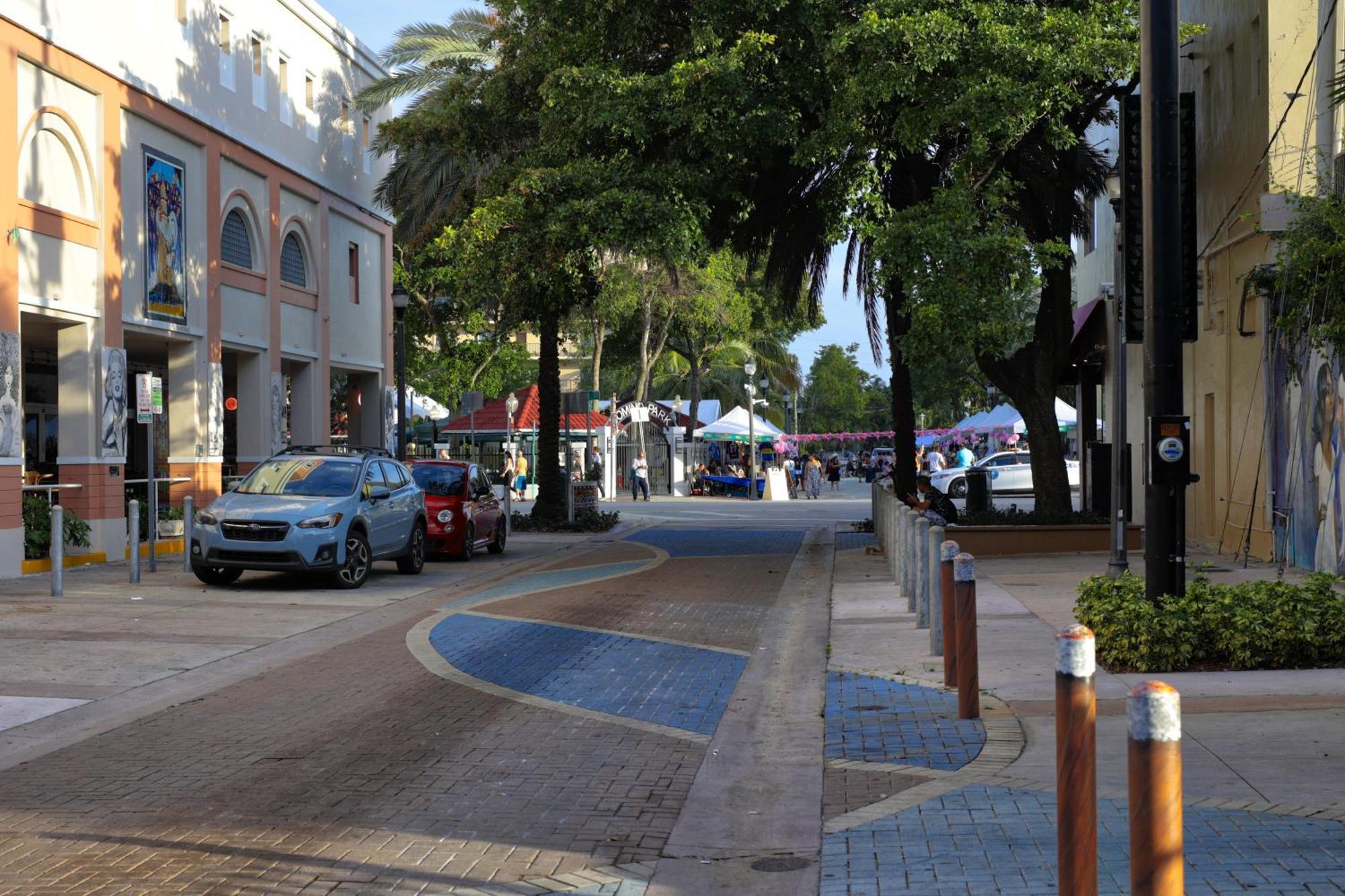 Tower Hotel Little Havana Маямі Екстер'єр фото
