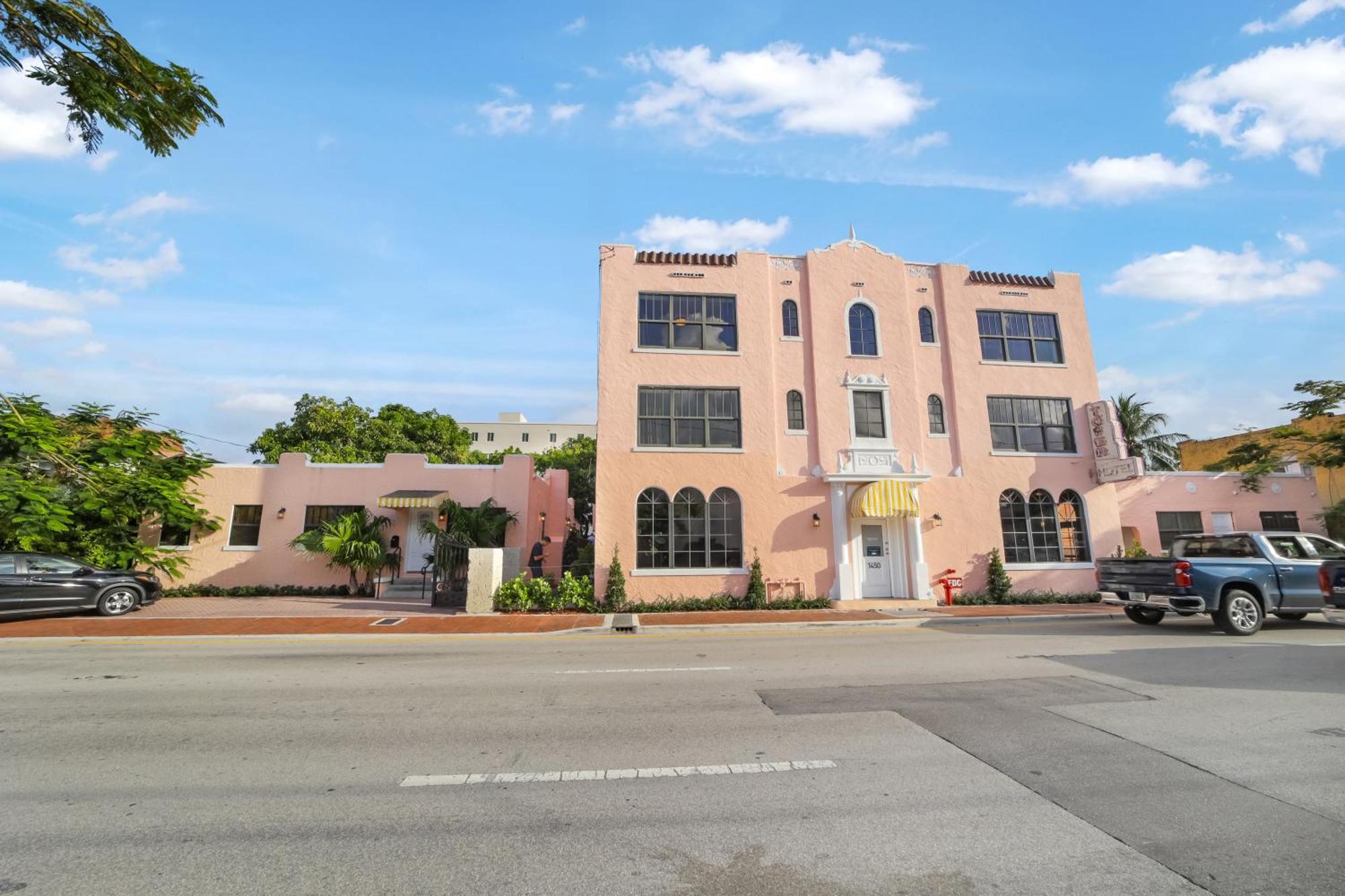 Tower Hotel Little Havana Маямі Екстер'єр фото