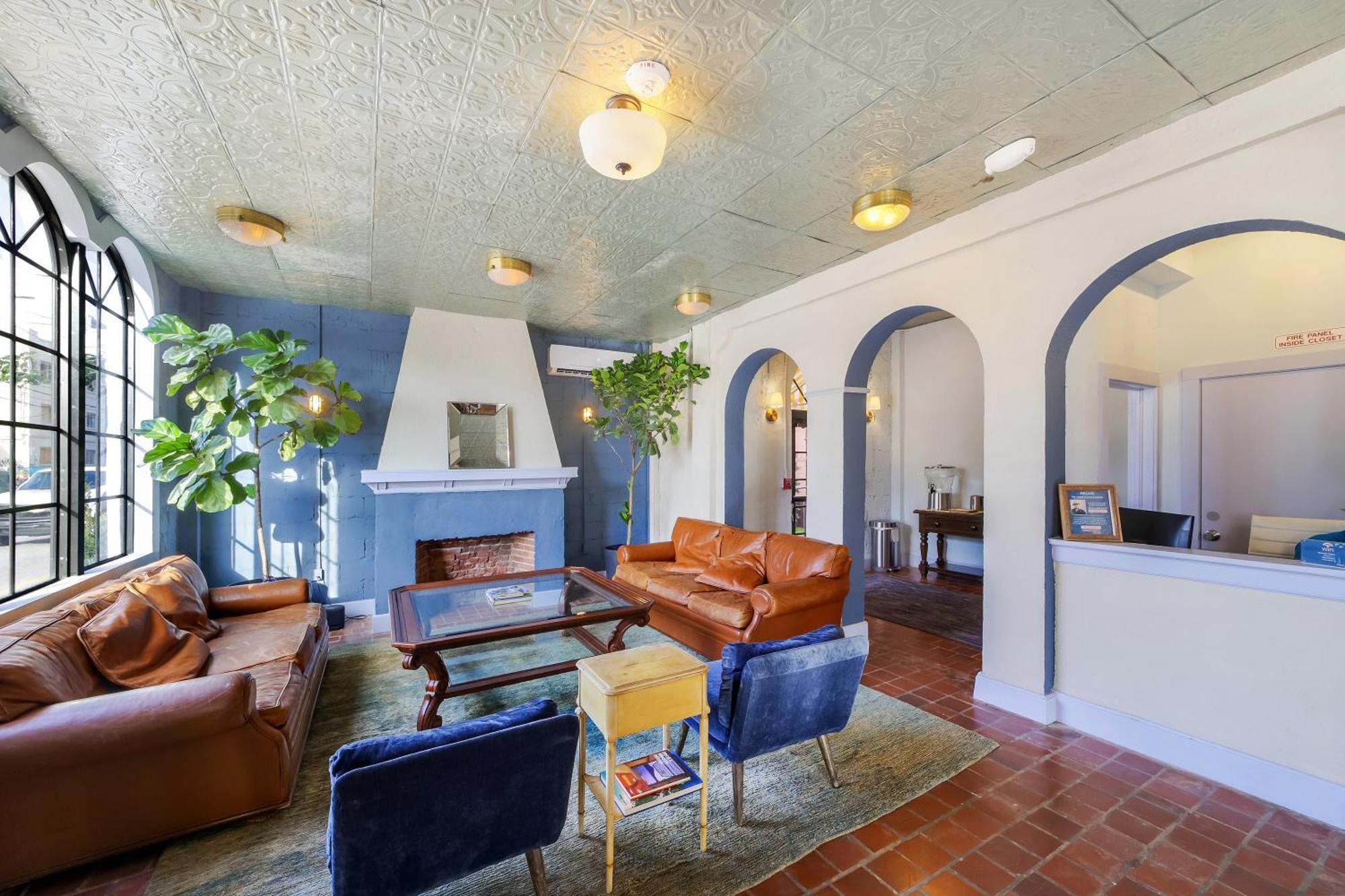 Tower Hotel Little Havana Маямі Екстер'єр фото