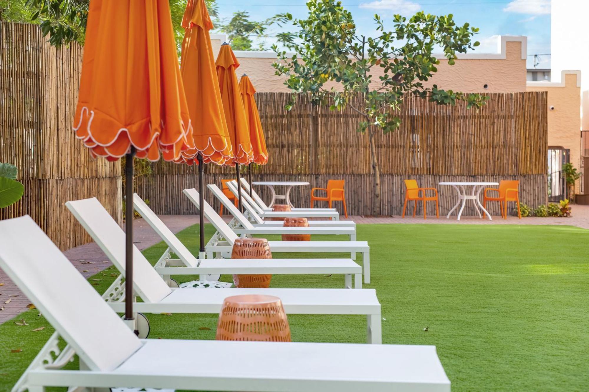Tower Hotel Little Havana Маямі Екстер'єр фото