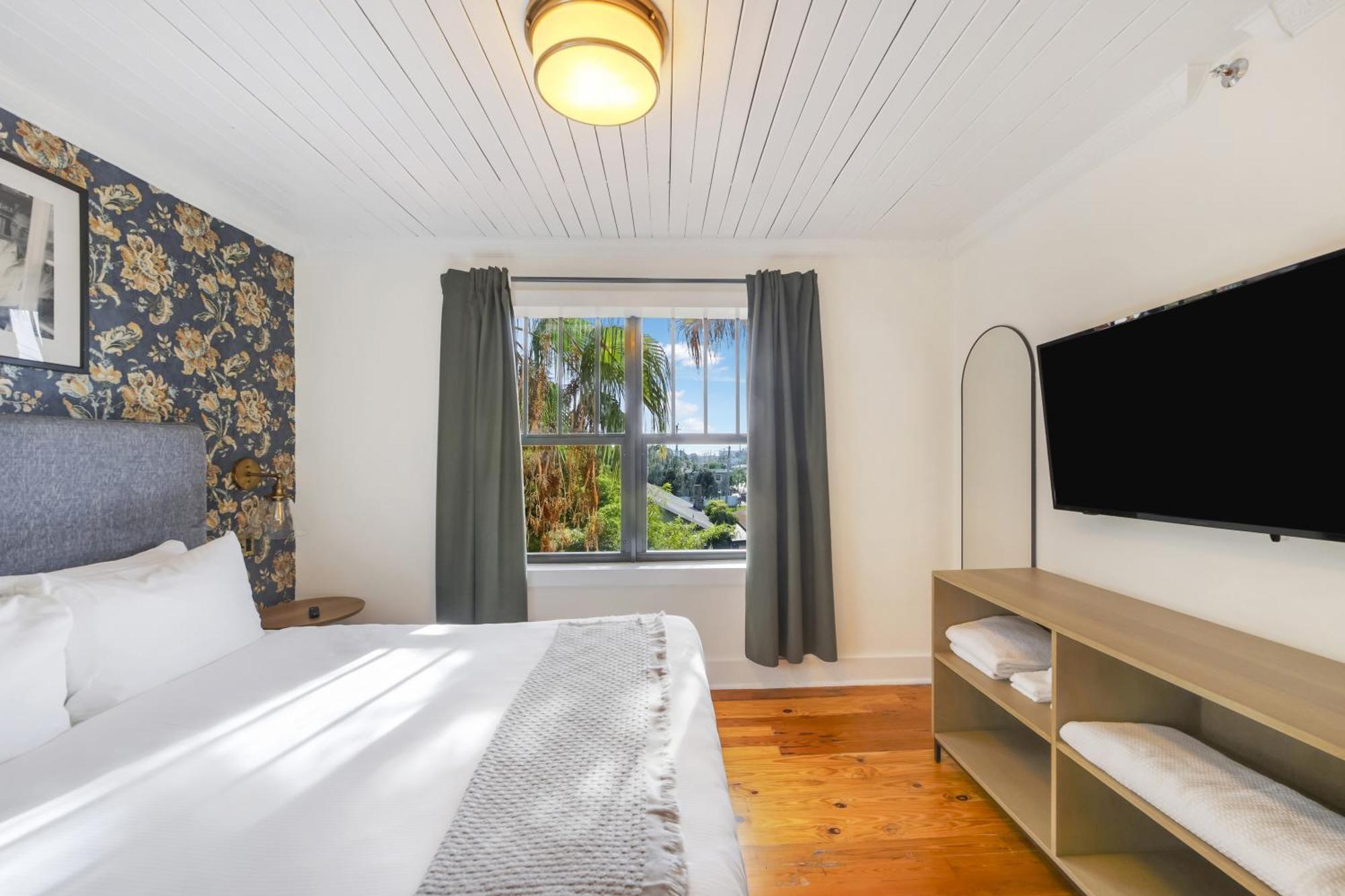 Tower Hotel Little Havana Маямі Екстер'єр фото
